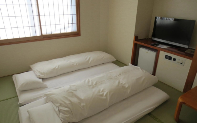 Hotel Minatoya – Guest Rooms – Kochi