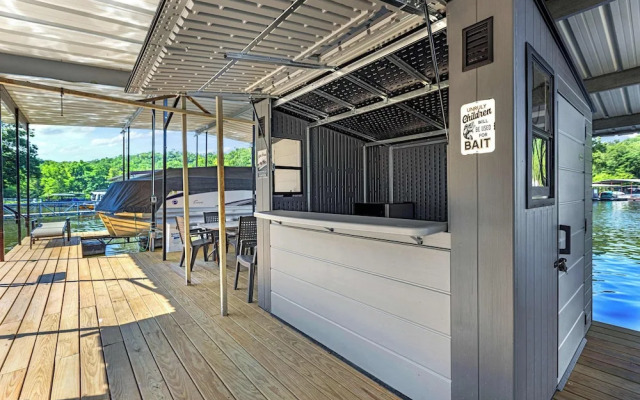 The Lake Shack Waterfront Life