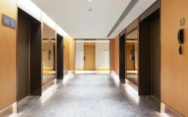 JI Hotel (Yibin Xizhan Zhanqian Square)