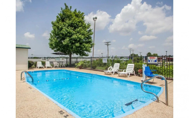 Quality Inn Florence Muscle Shoals