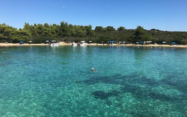 Odysseas House Potidea 1 Bedroom 4 Guests