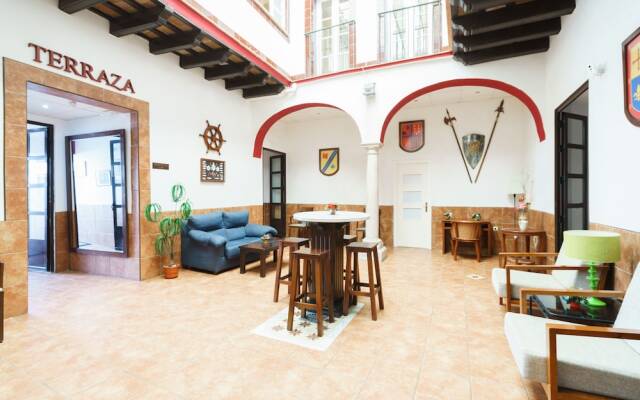 Hotel Carlos V by Viverestays