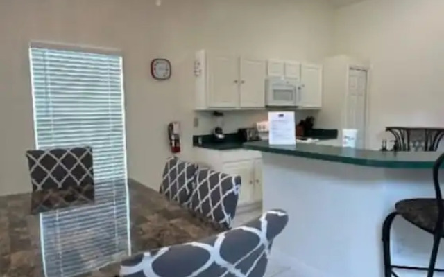 South Facing W/ Private Pool & Spa