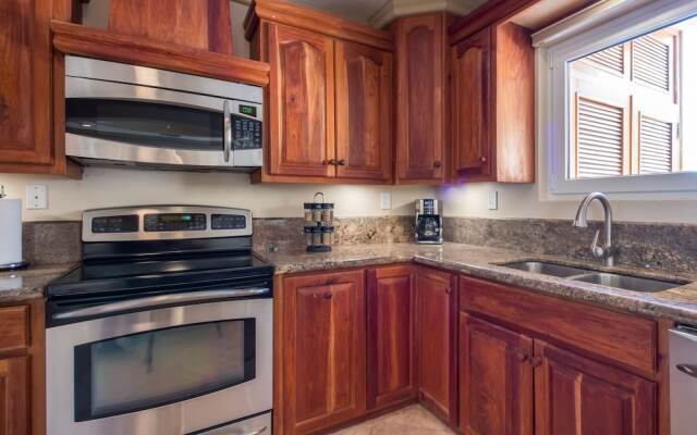 Belizean Cove Estates