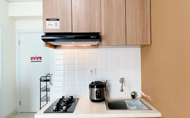 Comfort Designed 2Br Green Pramuka City Apartment