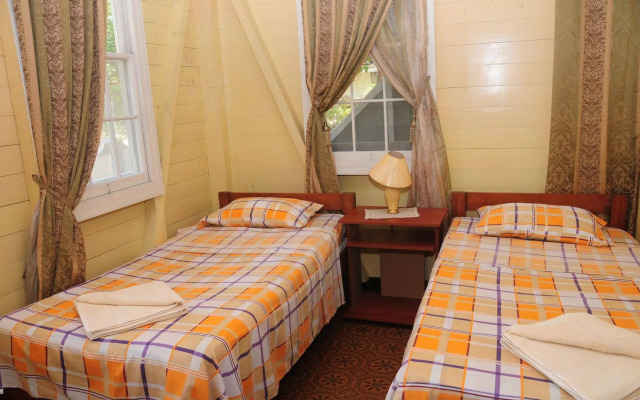 Coconut Paradise Lodge