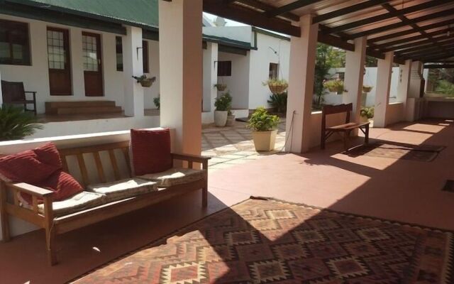 Thandile Country Lodge