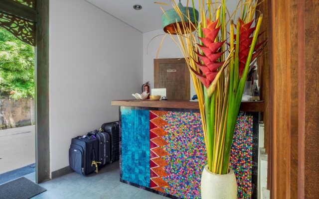 Hola Seminyak