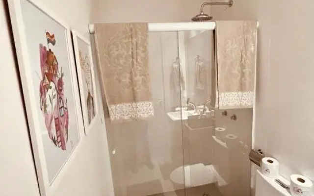 Flat Libertad, 404 A, com vaga de garagem