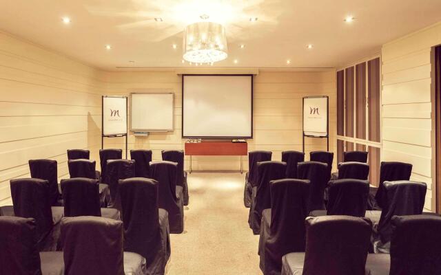 Grand Mercure Vadodara Surya Palace Hotel