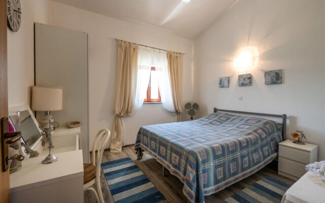 Nice Home in Sumber With Wifi and 3 Bedrooms
