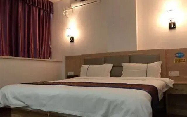 Yuekai Hostel