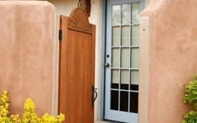 El Farolito Bed & Breakfast Inn