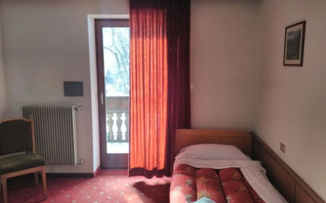 Hotel & Camping Gisser