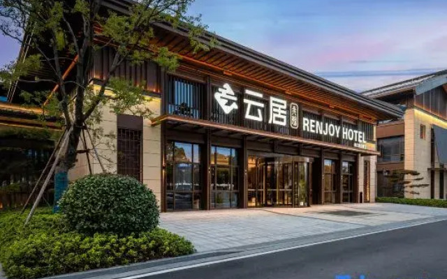 Renjoy Hotel