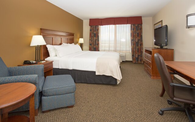 Holiday Inn Express & Suites Trinidad by IHG