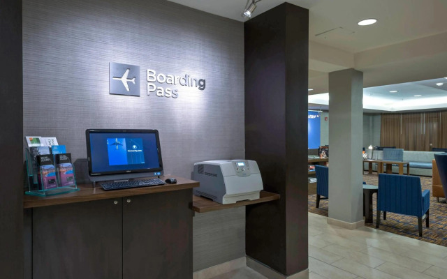 Courtyard by Marriott Winston-Salem Hanes Mall