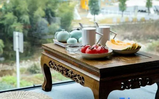 Yinxi Tangquan B&B