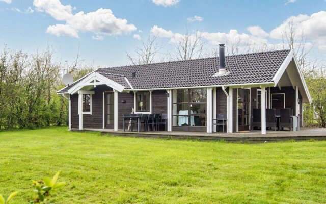 8 Person Holiday Home in Hemmet