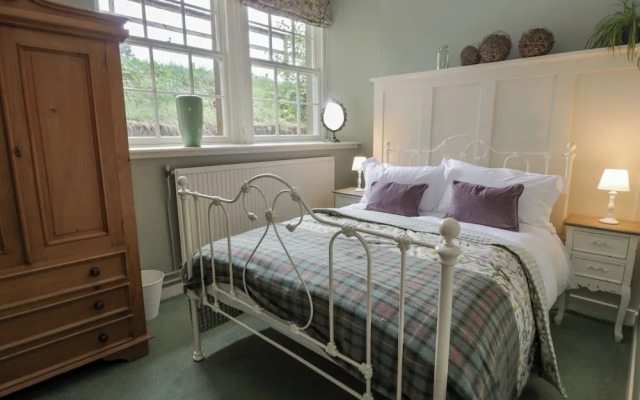 Trefoil Cottage