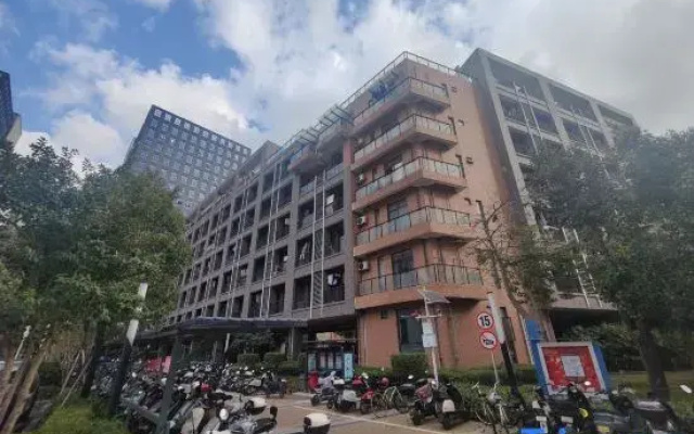 Shenzhen Chuangsheng International Apartment (Guangmingcheng High-Speed Railway Station)