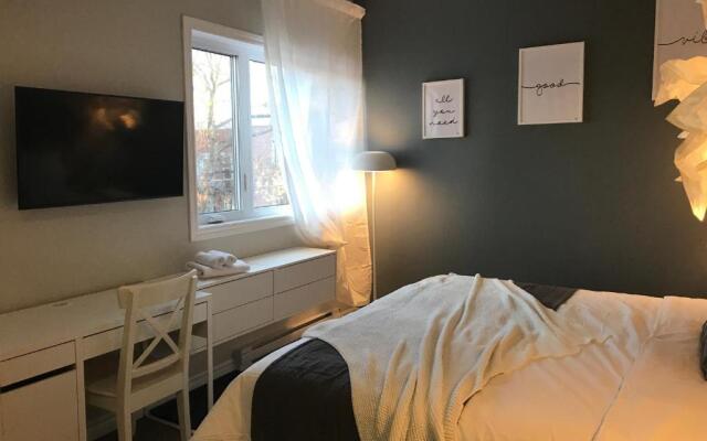 Cozy room - Olympic stadium & Downtown Montreal #7