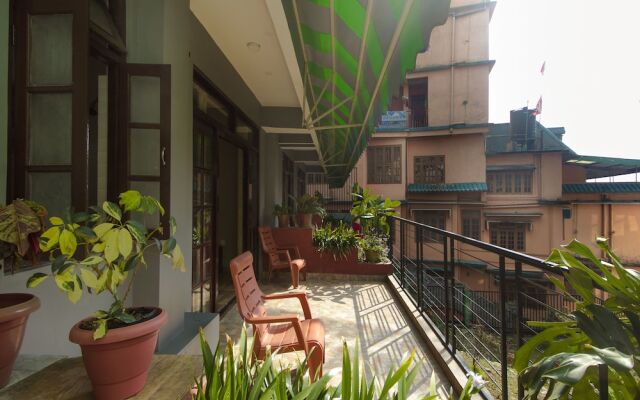 OYO 12335 Hotel Milestone