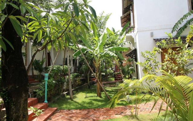 White Lotus Resort