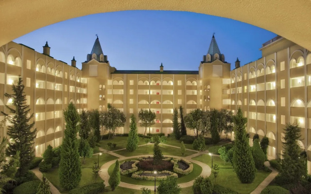 WOW Hotels