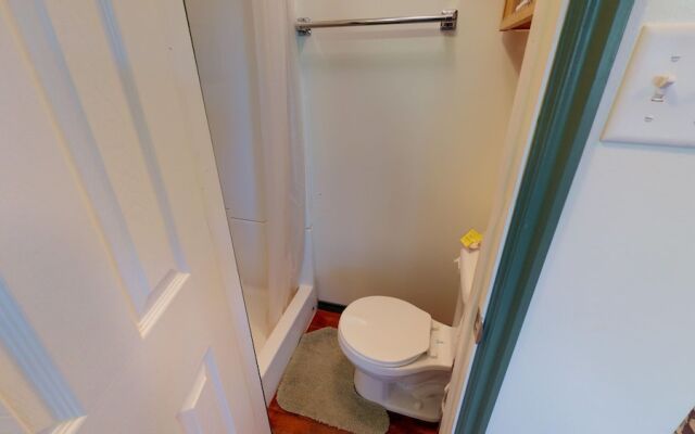 The Cozy Kokopelli Studio Cabin