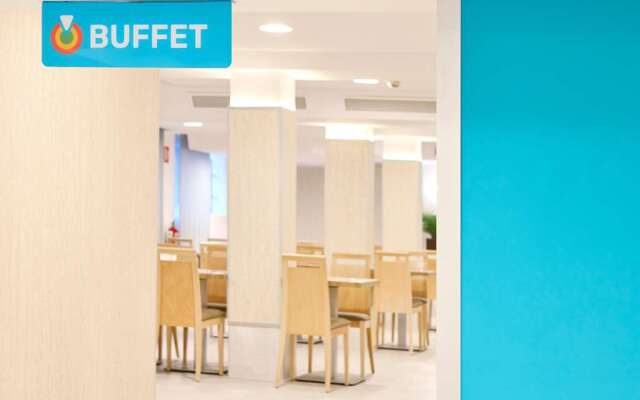 Ahoi! Urban Beach Hotel