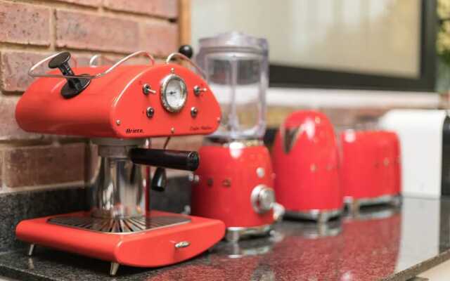 2nd Floor Fox Street Studios