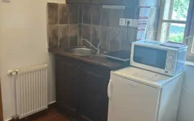 Hollóköves Vendégházak