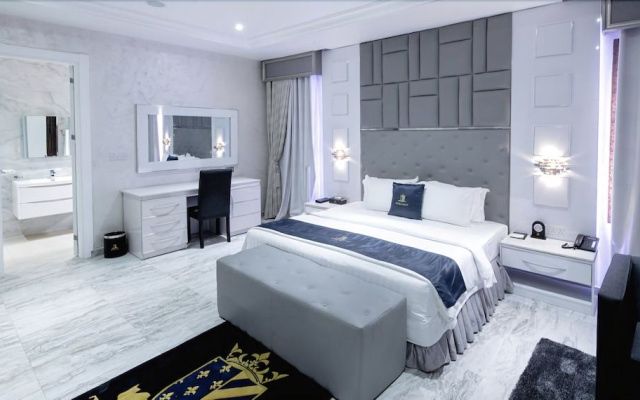 The Wells Carlton Hotel and Apartments