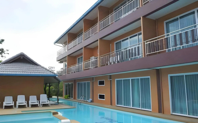 Lanta Fevrier Resort