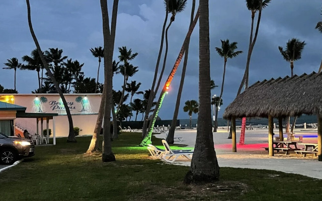 Breezy Palms Resort
