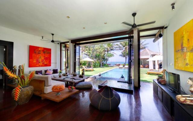 Aventus Luxury Beachfront Villa Gianyar