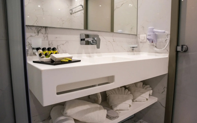 Lagaria Hotel & Apartments