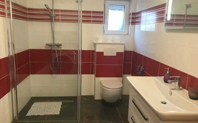 Zdene - Private Pool - A2