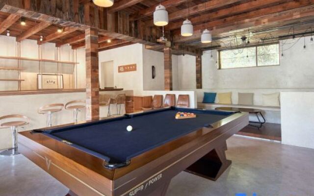 One Mountain Nine Houses