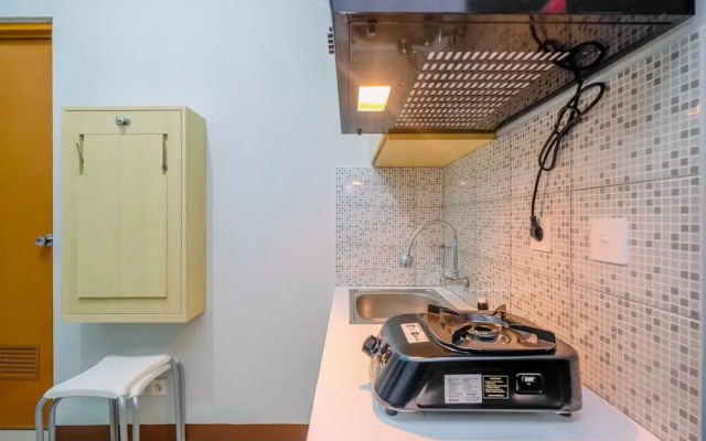 Nice And Elegant 1Br At Royal Heights Apartment