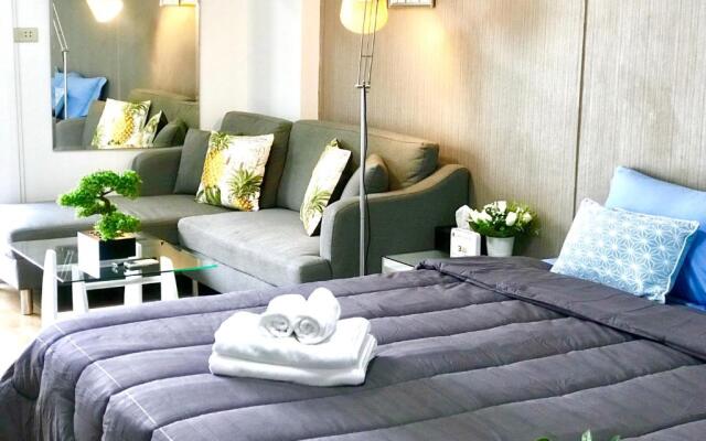 Cozy B at Nimman Studio Room in Condominium