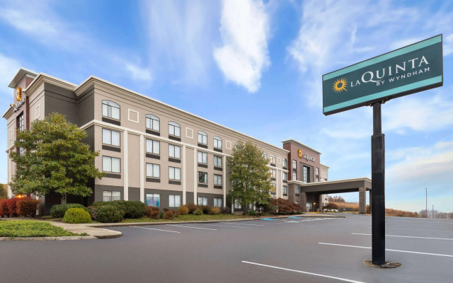 La Quinta Inn & Suites by Wyndham Sevierville / Kodak
