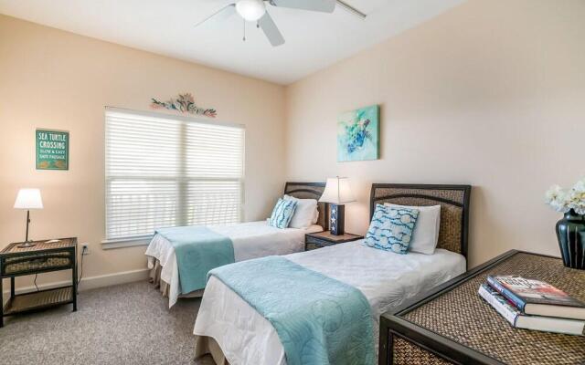 Bradenton Beach Club by RVA