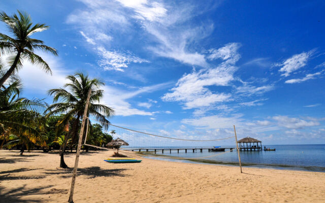 Palmetto Bay Roatan