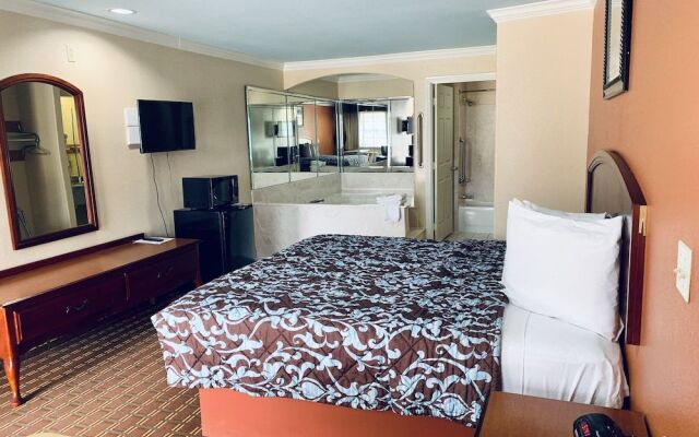 Luxury Inn & Suites Liberty