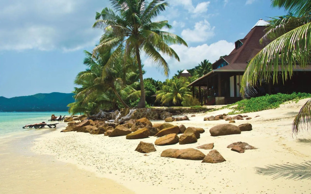 New Emerald Cove Hotel