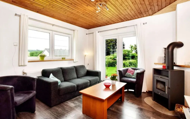 Charming Holiday Home in Gouvy with Hot Tub
