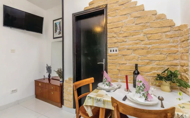 Nice Home in Krk With Wifi and 1 Bedrooms