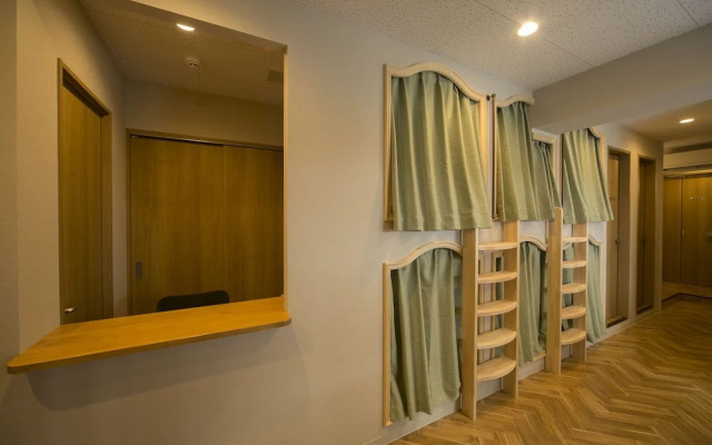 The Workaholic Hostel Ueno